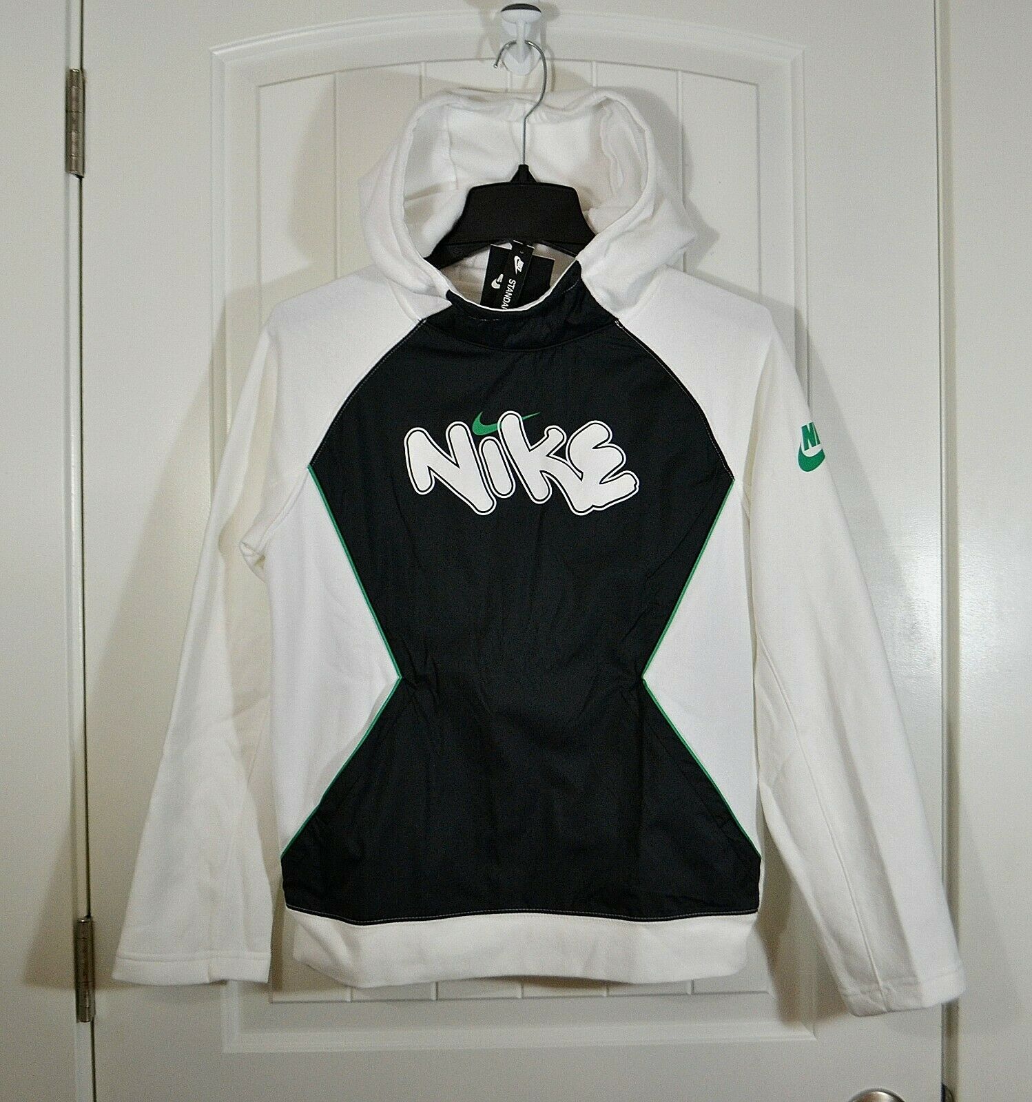 Nwt Boys Kids Youth Nike White/black Sportswear Club Fleece Pullover Hoodie Sz L