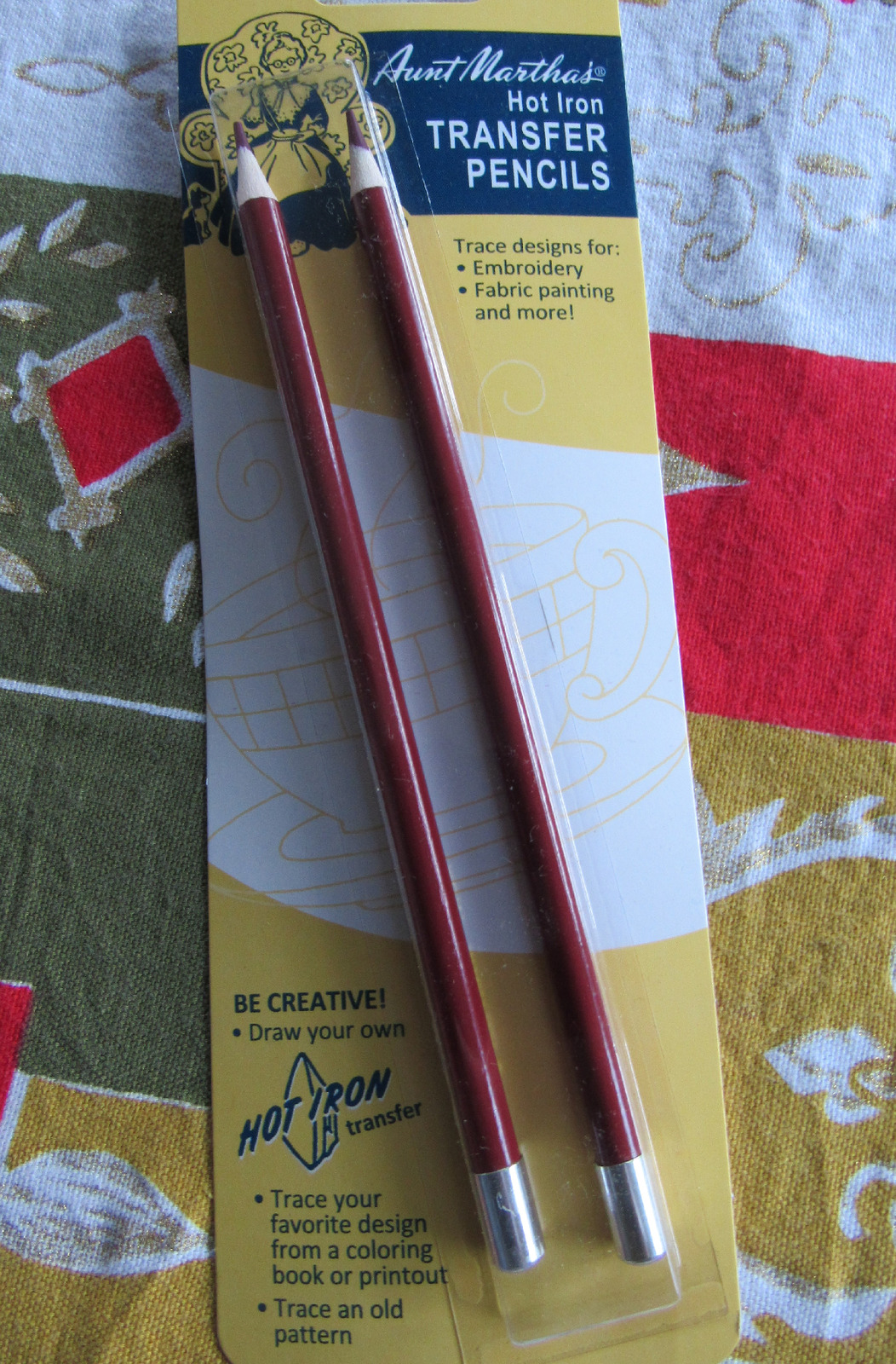 Aunt Martha's Red Transfer Pencils 2 Pk Embroidery Re-use Create Hot Iron Trace