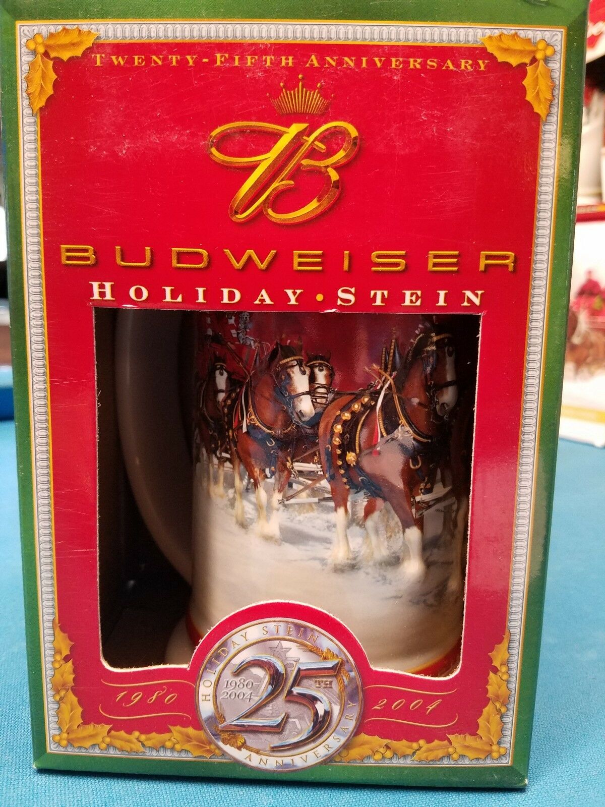 2004  Anheuser Busch  AB  Budweiser Holiday Christmas Beer Stein Clydesdales NIB